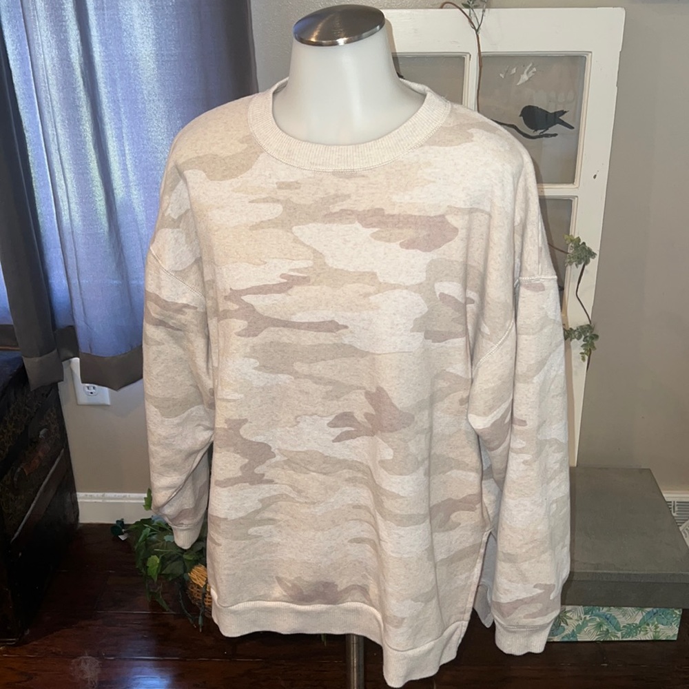 American Eagle sweatshirt